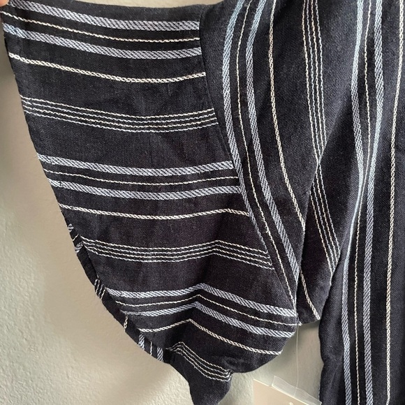 NWT Ellen Tracy linen blend rounded neckline button details hi-low top. … - Picture 7 of 7